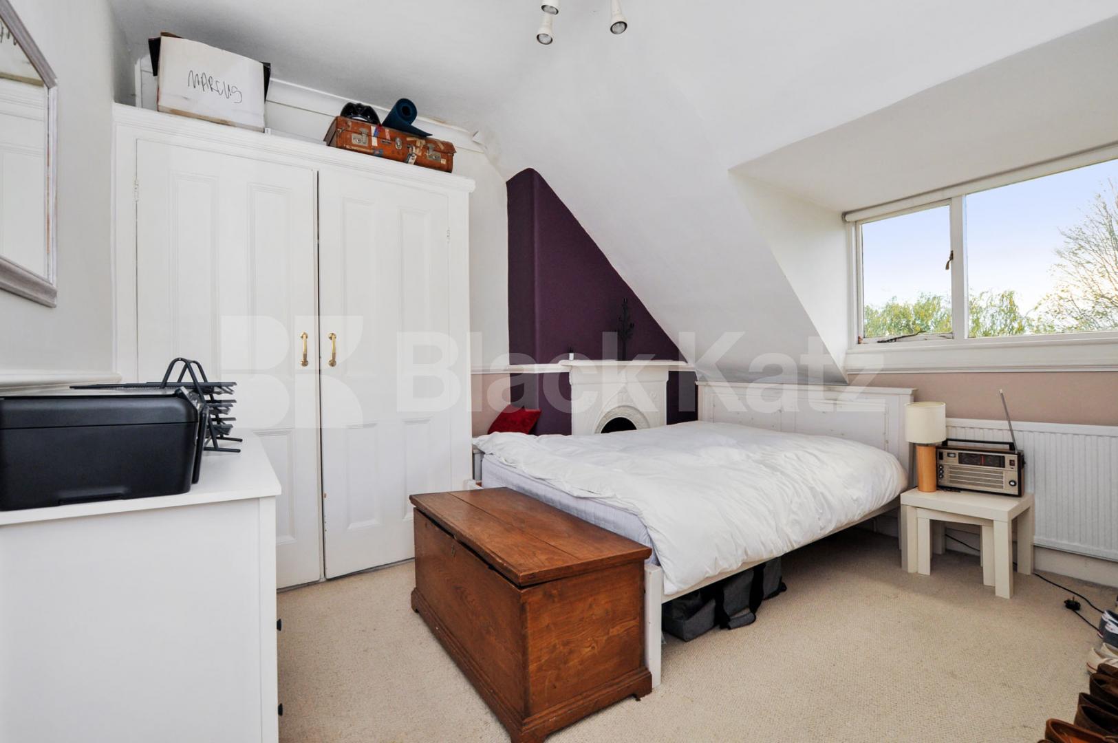 			High spec 2 bedroom property in fantastic location, 2 Bedroom, 1 bath, 1 reception Flat			 Wolseley Road, CROUCH END